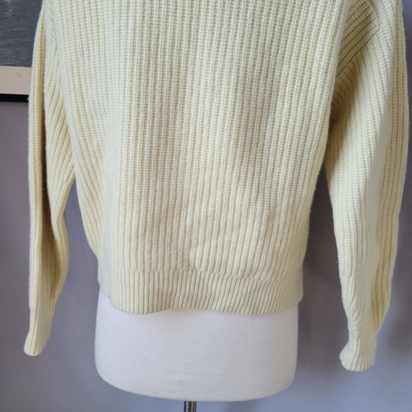 Everlane Light Cream Ribbed Half-Zip Sweater - Picture 10 of 12